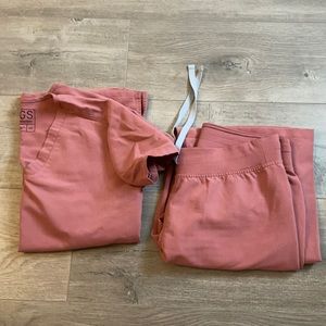 Mauve Figs! Casma top and Livingston bottoms!